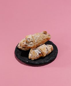 Cornulete cu Gem de Caise si Nuca